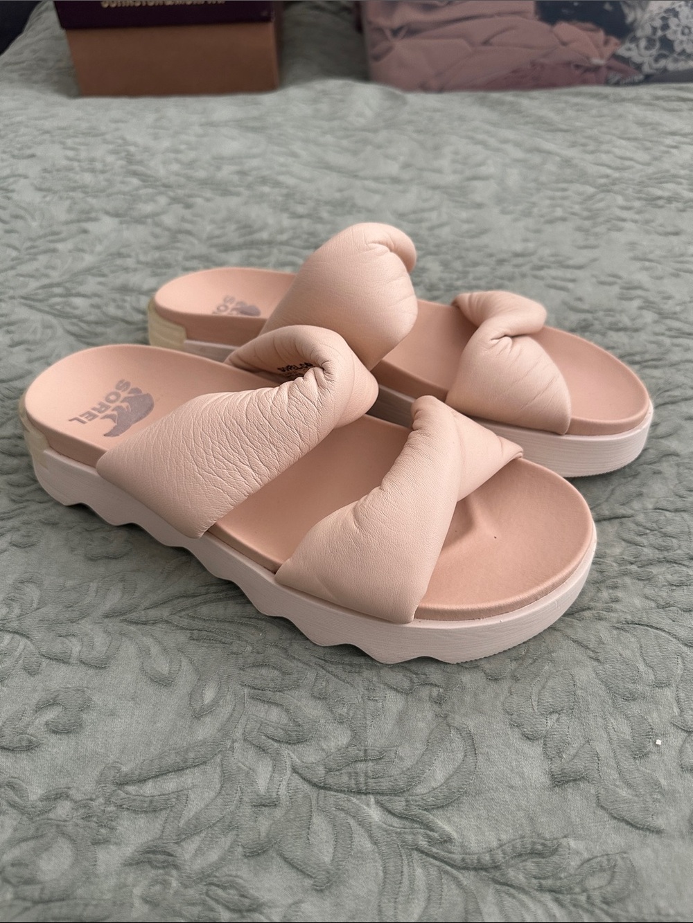Sorel cream blush sandal